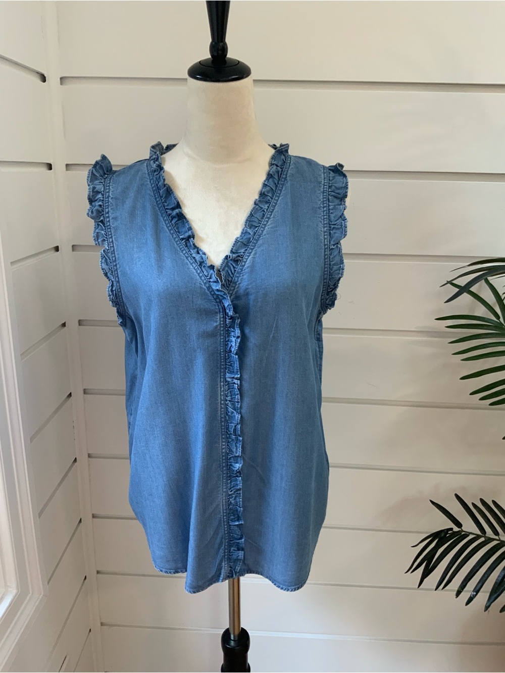 Ann Taylor Factory Ruffle V-Neck Tank - Light Blue
